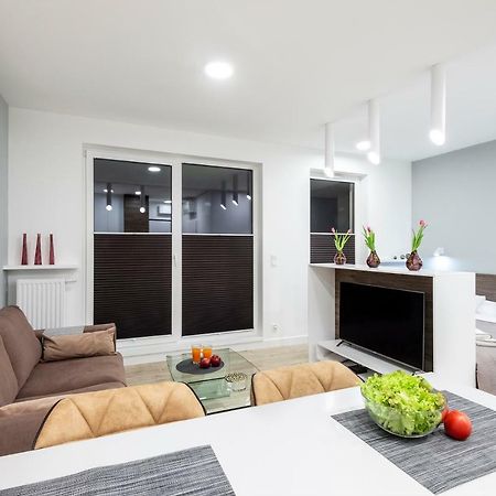 Apartament Luxury Miedzyborska 8B وارسو المظهر الخارجي الصورة