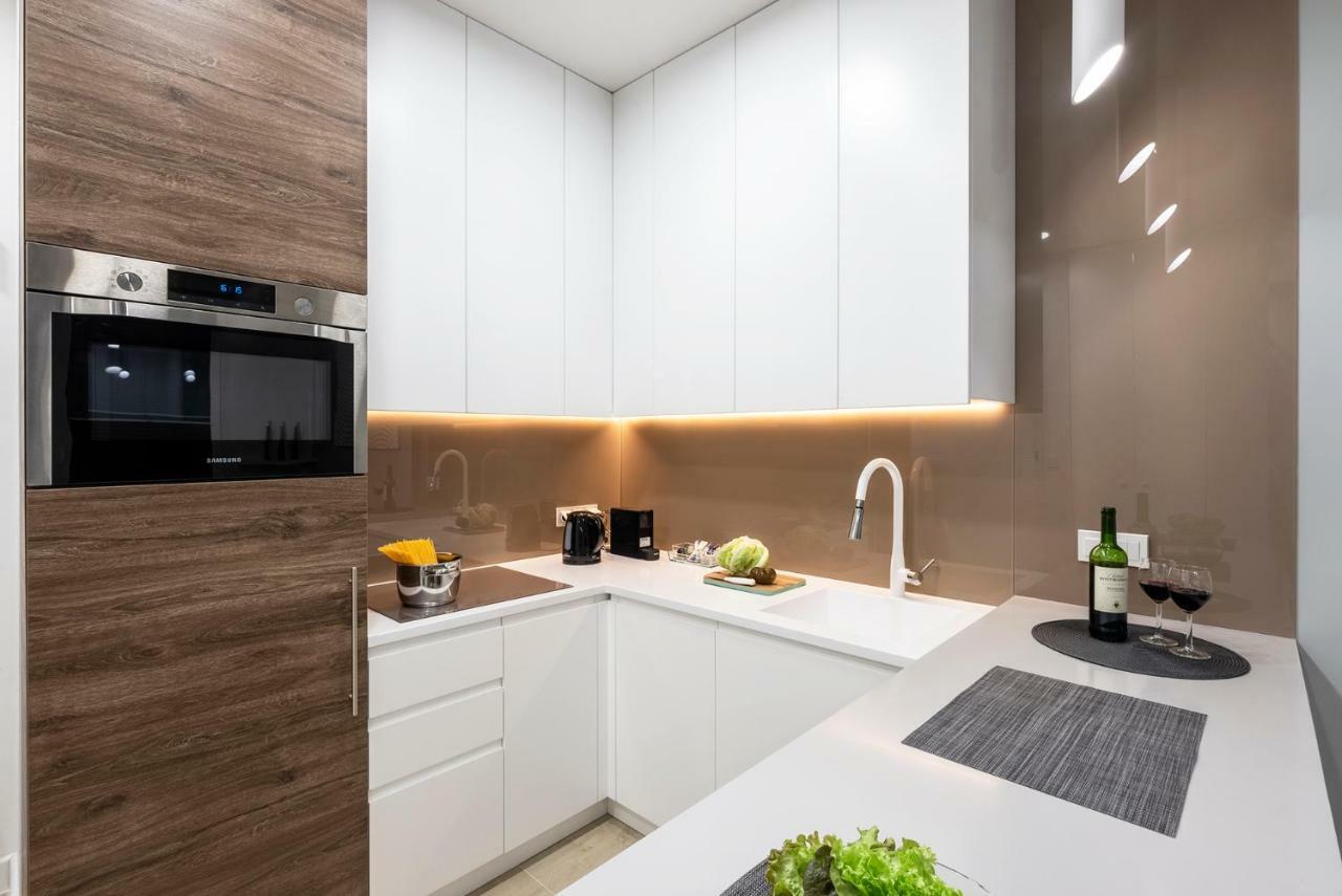 Apartament Luxury Miedzyborska 8B وارسو المظهر الخارجي الصورة